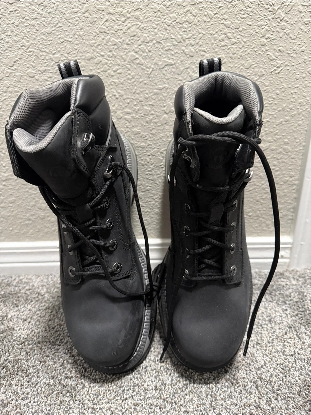 Wolverine Black Lace-Up Work Boots with Gray Midsole